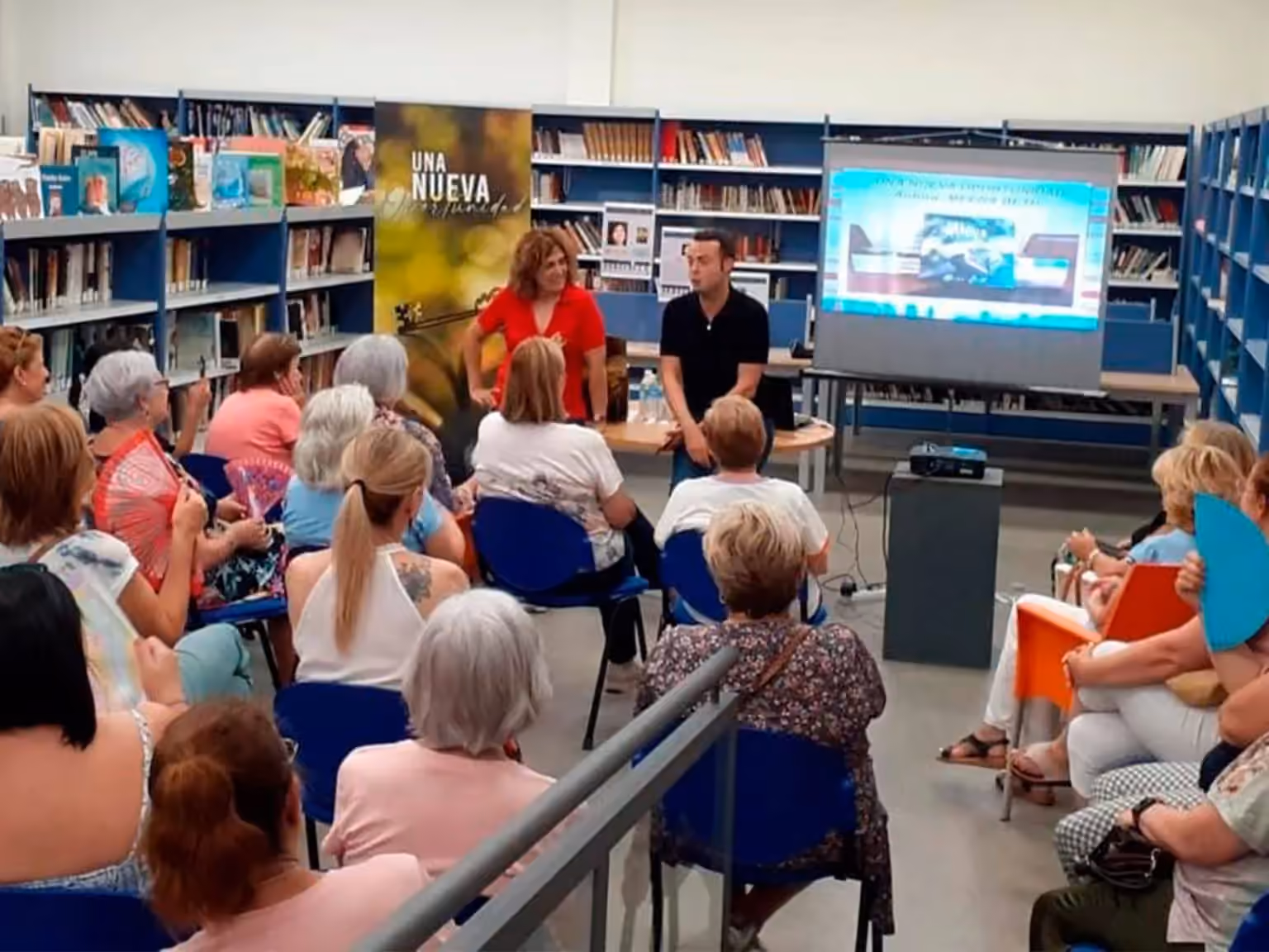 Imagen de la noticia: Éxito de Meena Beth en la presentación de su novela ‘Una nueva oportunidad’