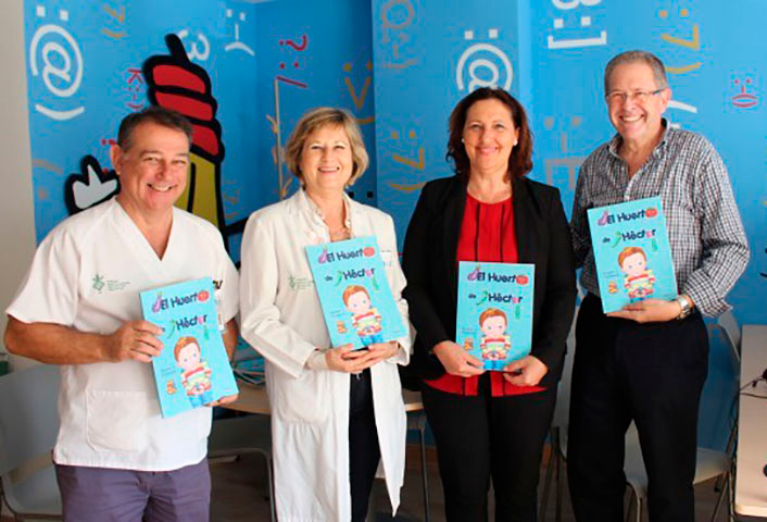 Los pacientes de Pediatría del Hospital General de Valencia disfrutaron con nuestro autor Vicente Sala